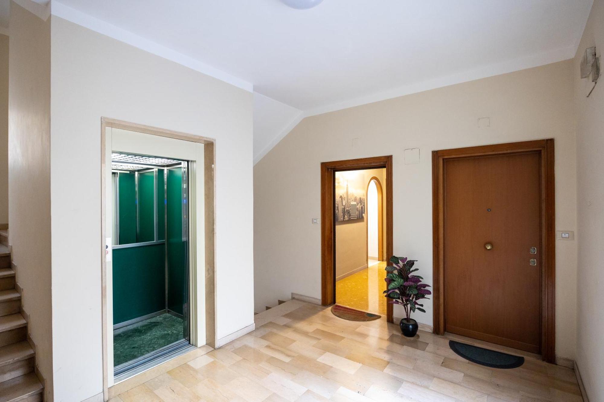 Big Apartment Rome Air Conditioning Wifi Netflix 90 Mq Ngoại thất bức ảnh