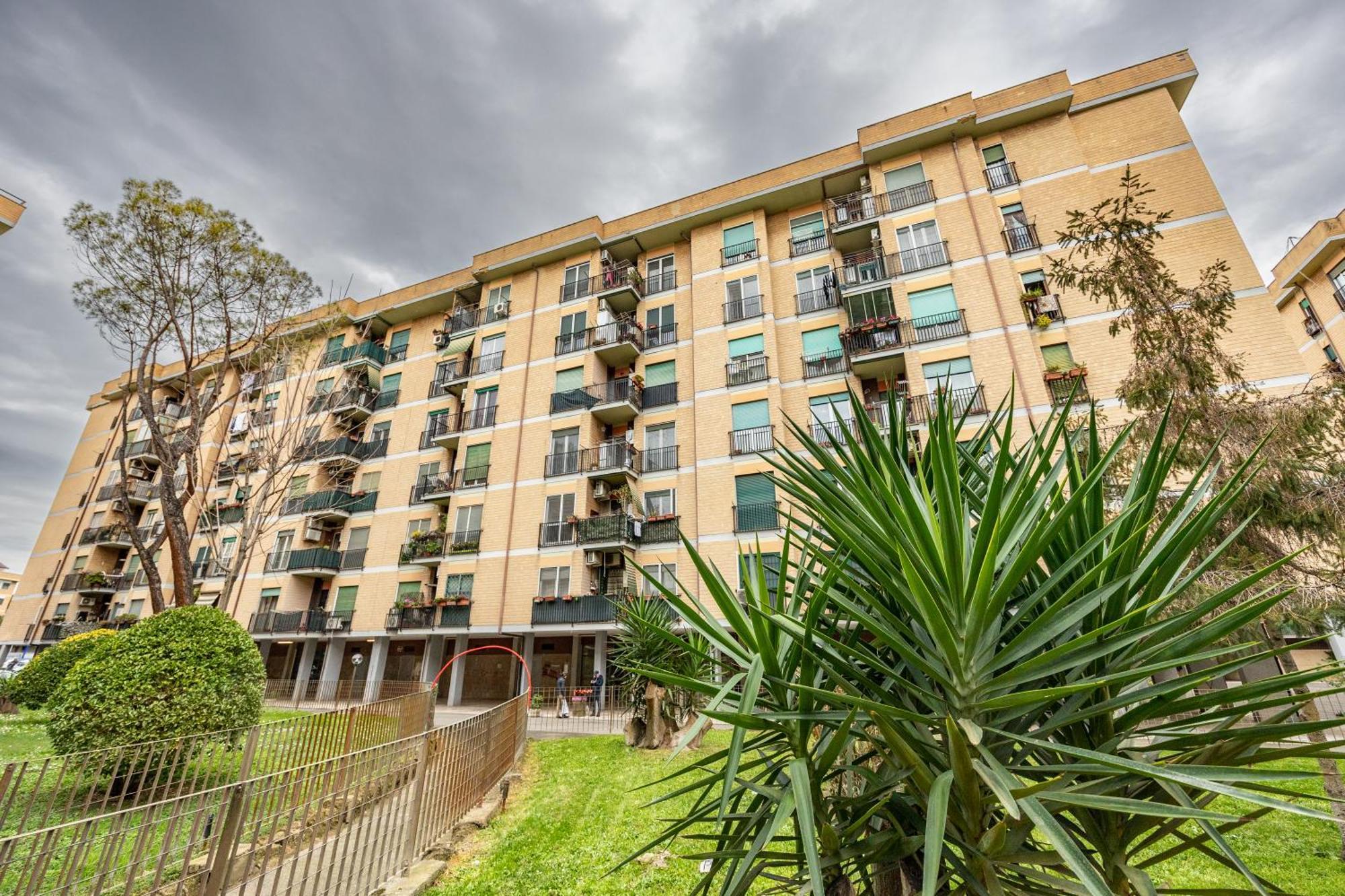 Big Apartment Rome Air Conditioning Wifi Netflix 90 Mq Ngoại thất bức ảnh